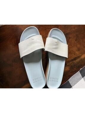 Donald Pliner pale Blue Slide Sandals Size 8